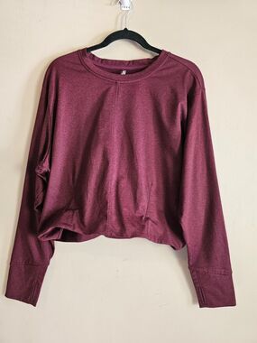 MTA Womens dark red Long Sleeve Activewear Cropped, size XL